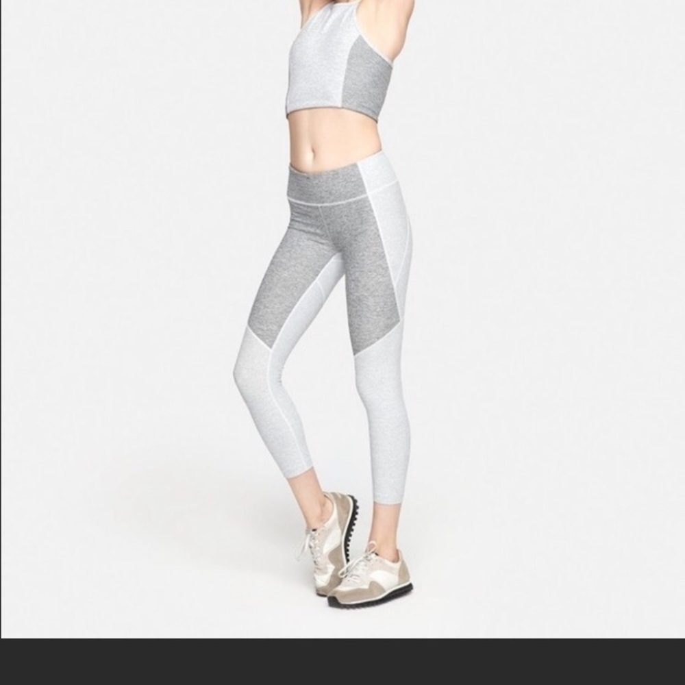 Outdoor voices 7/8 two tone warm up legging dove ash grey M